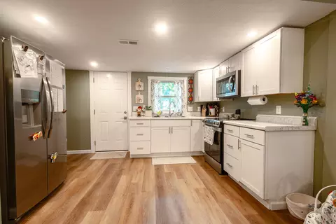 207 N Maple St, Monett, MO 65708 photo 5