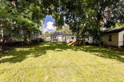 207 N Maple St, Monett, MO 65708 photo 23