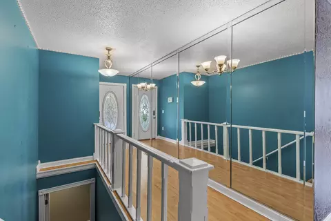 1710 W Whiteside St, Springfield, MO 65807 photo 5