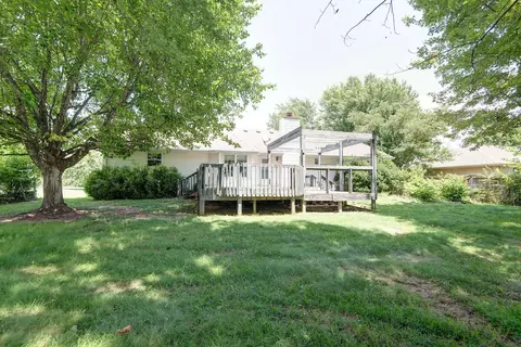 Exterior - 4336 W 3rd St, Battlefield, MO 65619 photo 5 of 7