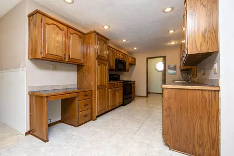 Kitchen - 4336 W 3rd St, Battlefield, MO 65619 photo 1 of 5