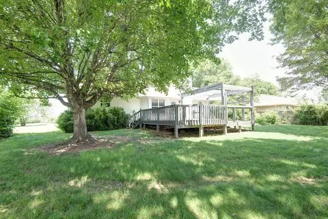 Exterior - 4336 W 3rd St, Battlefield, MO 65619 photo 4 of 7