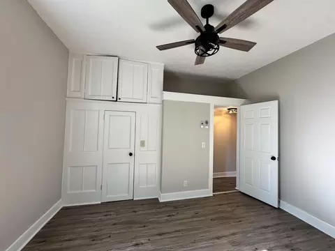 Bedroom - 701 Oak St, Cabool, MO 65689 photo 2 of 5