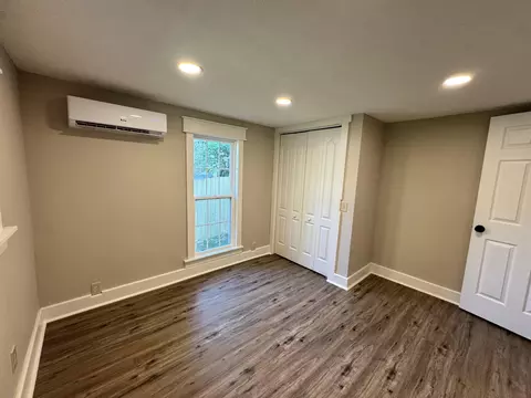 Bedroom - 701 Oak St, Cabool, MO 65689 photo 3 of 5