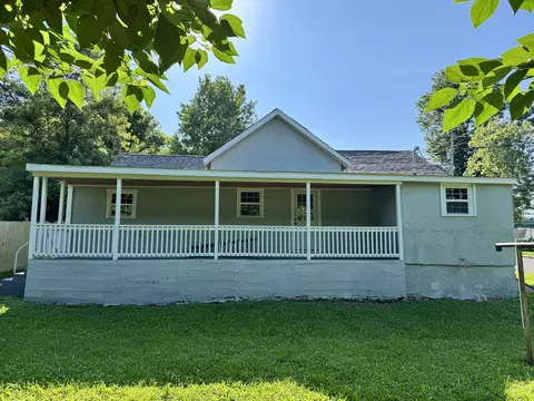 Exterior - 701 Oak St, Cabool, MO 65689 photo 12 of 12
