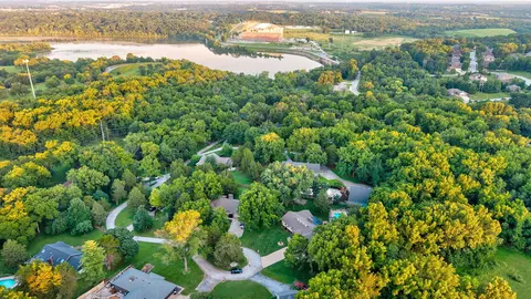 View/Area - 5201 S Timberlake Dr, Springfield, MO 65804 photo 3 of 3