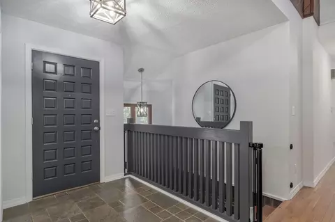 Entry Way - 5201 S Timberlake Dr, Springfield, MO 65804 photo 1 of 2