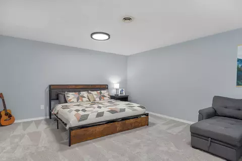 Bedroom - 5201 S Timberlake Dr, Springfield, MO 65804 photo 6 of 7