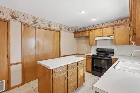 4540 S Sycamore Ave, Springfield, MO 65810 photo 12
