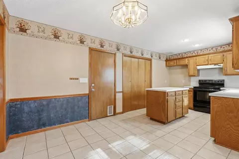 4540 S Sycamore Ave, Springfield, MO 65810 photo 10