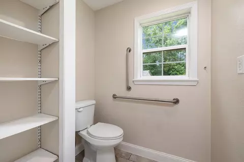 Bath - 1103 S Overhill Ave, Springfield, MO 65802 photo 3 of 5