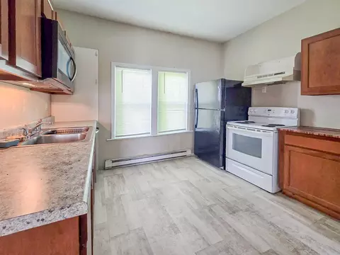 Kitchen - 704 Main St, Cabool, MO 65689 photo 2 of 4