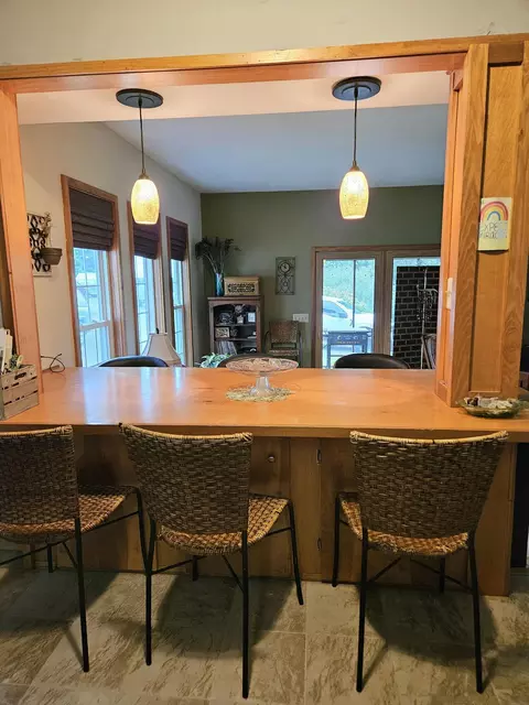 Kitchen - 1157 E Dade 186, Ash Grove, MO 65604 photo 11 of 13