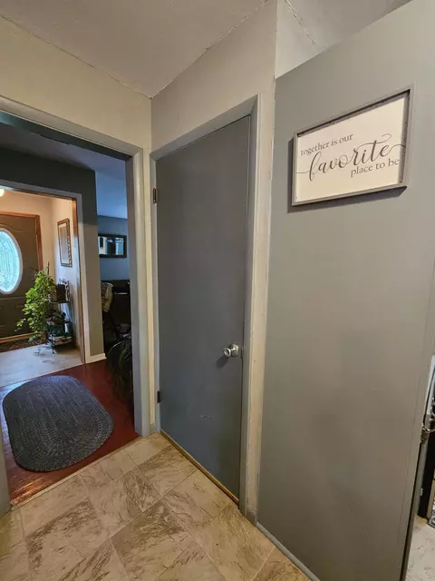 Entry Way - 1157 E Dade 186, Ash Grove, MO 65604 photo 10 of 13