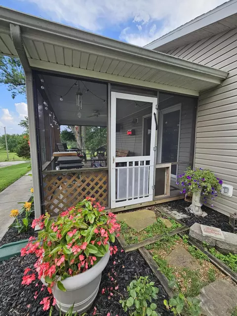 Exterior - 1157 E Dade 186, Ash Grove, MO 65604 photo 10 of 49