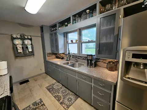 Kitchen - 1157 E Dade 186, Ash Grove, MO 65604 photo 7 of 13