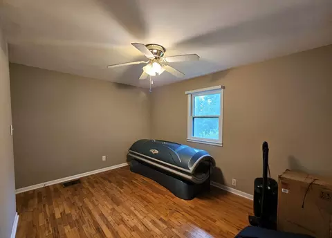 Bedroom - 1157 E Dade 186, Ash Grove, MO 65604 photo 8 of 9