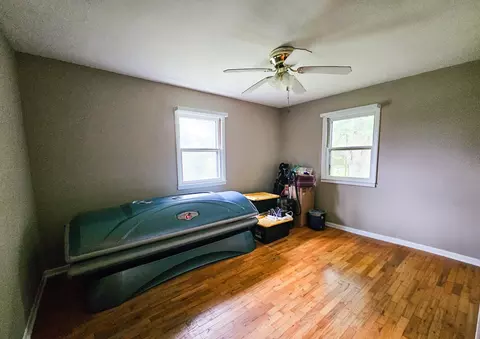Bedroom - 1157 E Dade 186, Ash Grove, MO 65604 photo 6 of 9