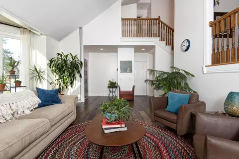 Living - 2343 W Dearborn St, Springfield, MO 65807 photo 3 of 7