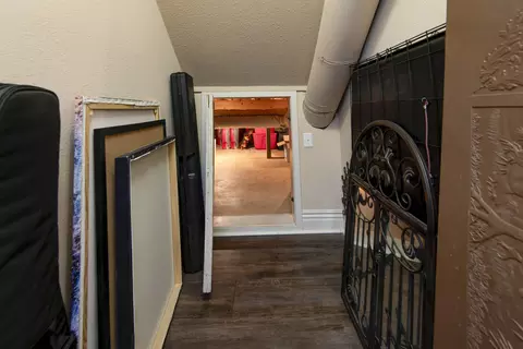 Entry Way - 2343 W Dearborn St, Springfield, MO 65807 photo 1 of 1