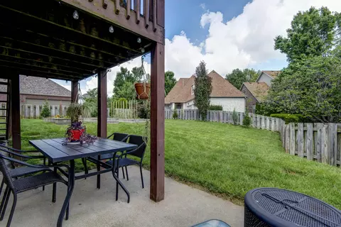 Exterior - 2343 W Dearborn St, Springfield, MO 65807 photo 2 of 5