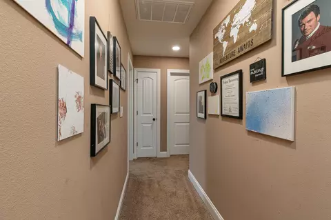 Entry Way - 1260 S Strasbourg Ave, Springfield, MO 65802 photo 4 of 5