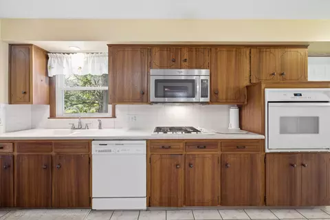 Kitchen - 660 W Primrose St, Springfield, MO 65807 photo 2 of 3
