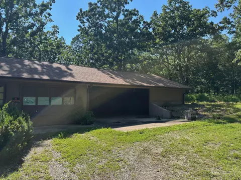 Exterior - 203 Blue Meadows Dr, Branson, MO 65616 photo 12 of 38