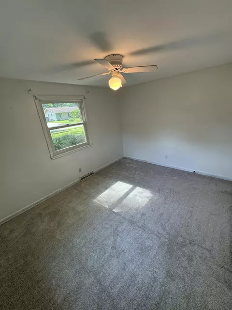 Bedroom - 3510 S Broadway Ave, Springfield, MO 65807 photo 3 of 5