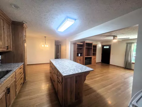 1004 N 11th Ave, Ozark, MO 65721 photo 7