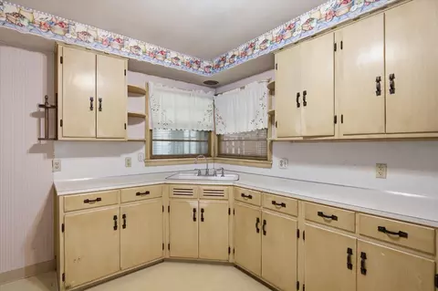 Kitchen - 1900 S Virginia Ave, Springfield, MO 65807 photo 1 of 2