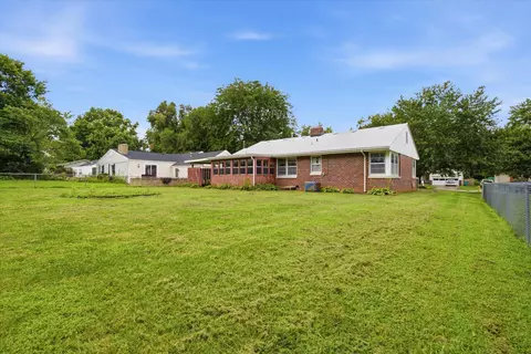 Exterior - 1900 S Virginia Ave, Springfield, MO 65807 photo 8 of 8