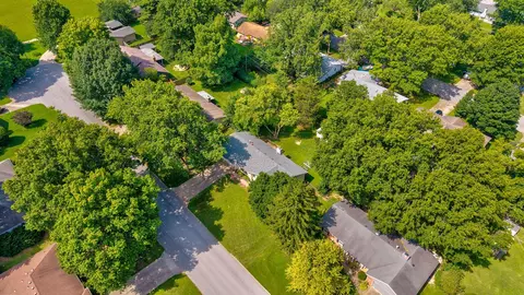 View/Area - 3555 S Parkhill Ave, Springfield, MO 65807 photo 1 of 1