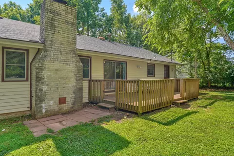 Exterior - 3555 S Parkhill Ave, Springfield, MO 65807 photo 6 of 12