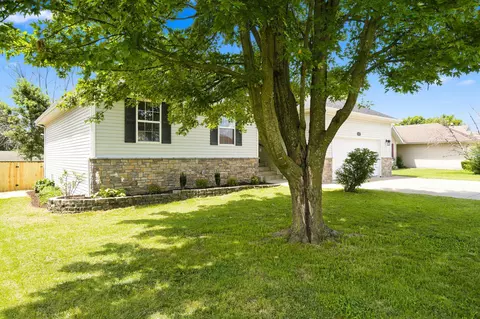203 Penzance St, Monett, MO 65708 photo 3