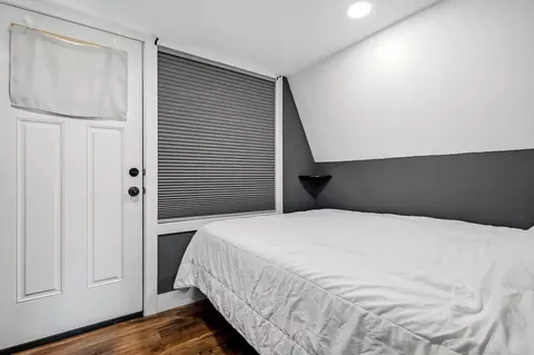 Bedroom - 407 Iroquois Ln, Lampe, MO 65681 photo 1 of 2