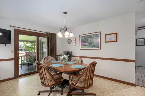 Dining - 5503 S Kimbrough Ave, Springfield, MO 65810 photo 4 of 6