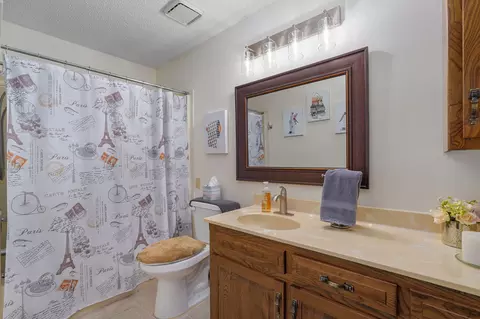 Bath - 5503 S Kimbrough Ave, Springfield, MO 65810 photo 5 of 6