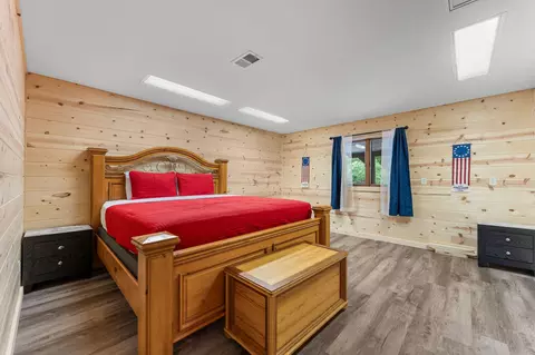 Bedroom - 4036 State Highway 265, Branson, MO 65616 photo 7 of 9