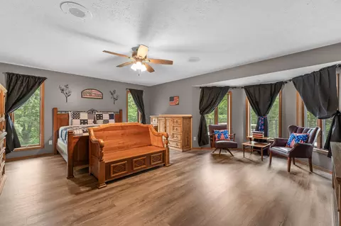Bedroom - 4036 State Highway 265, Branson, MO 65616 photo 1 of 9