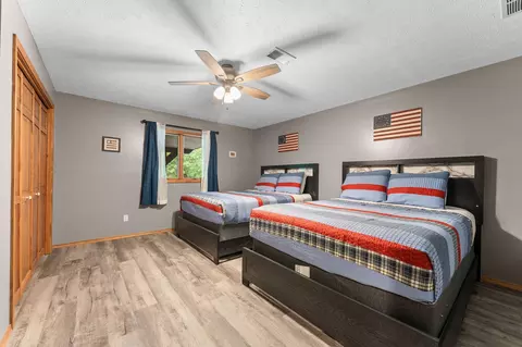 Bedroom - 4036 State Highway 265, Branson, MO 65616 photo 5 of 9