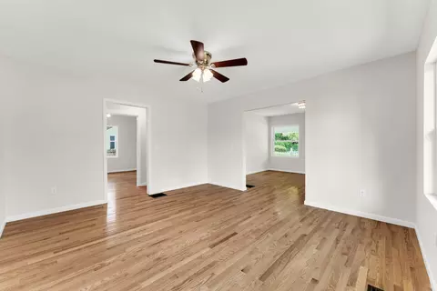921 W Turner St, Springfield, MO 65803 photo 12