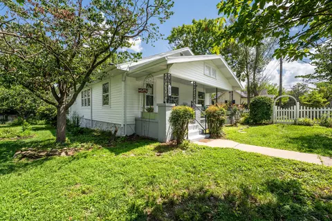 921 W Turner St, Springfield, MO 65803 photo 3