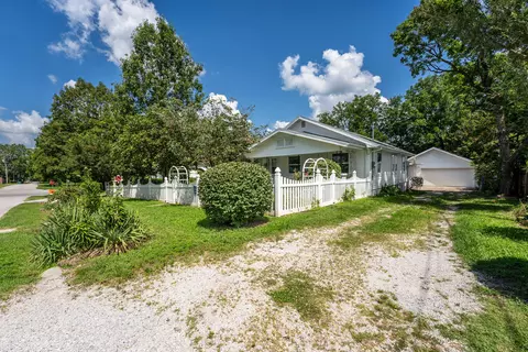 921 W Turner St, Springfield, MO 65803 photo 2