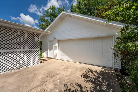 921 W Turner St, Springfield, MO 65803 photo 4
