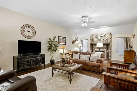 5606 N 11th Ave, Ozark, MO 65721 photo 9