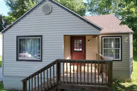 Exterior - 713 E Benton Ave, Ava, MO 65608 photo 2 of 7