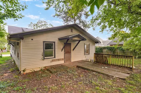 Exterior - 1227 N Clay Ave, Springfield, MO 65802 photo 5 of 8