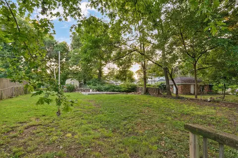 Exterior - 1227 N Clay Ave, Springfield, MO 65802 photo 6 of 8