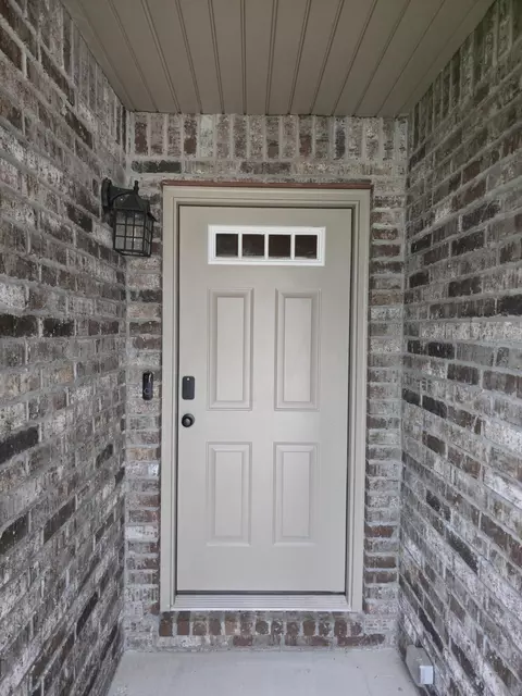 Entry Way - 517 N Stella Ct, Willard, MO 65781 photo 1 of 4